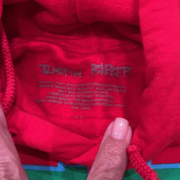 Justin Bieber Justice Tour Sweatshirt - Picture 4 of 5